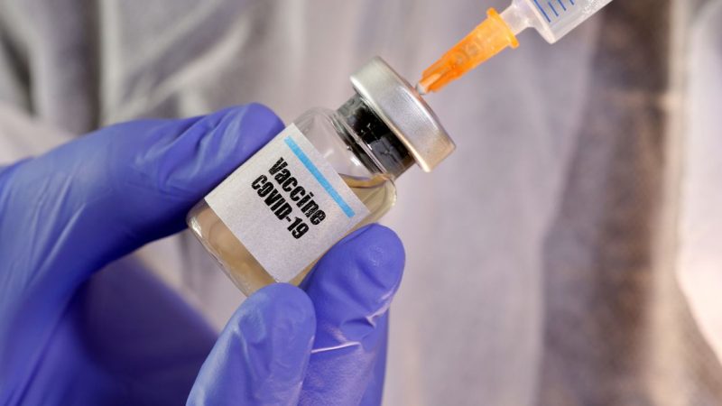 Testes com vacina de Oxford contra covid-19 começam em SP