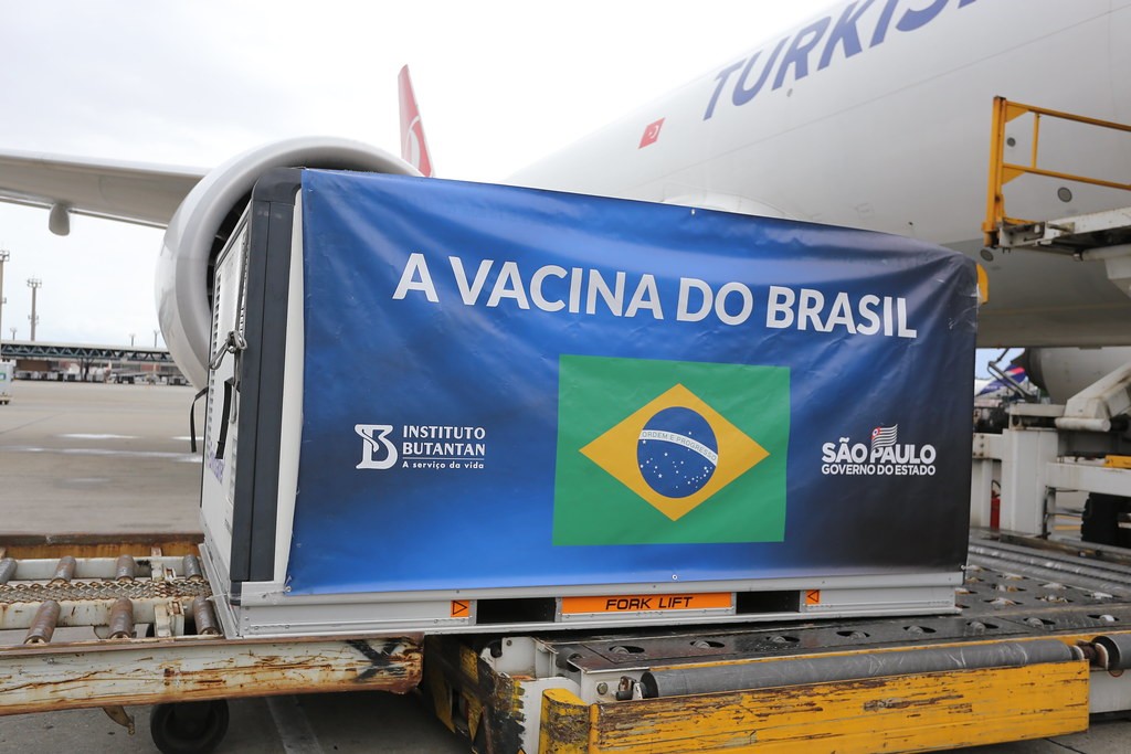 Mais 500 mil doses da vacina do Butantan chegam a São Paulo