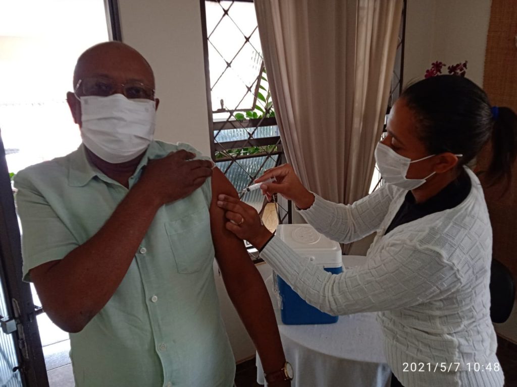 Vacinação contra COVID-19 em Aracanguá chega ao grupo prioritário de 60 e 61 anos