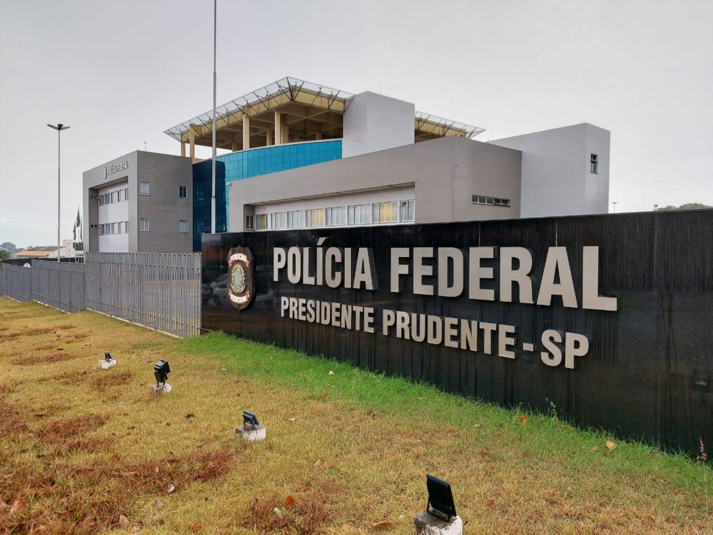 Operação da PF desarticula organização criminosa que atuava em frigorífico da região