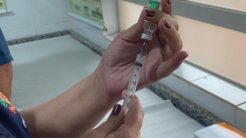 Aracanguá inicia vacinação contra Covid-19 para quem tem 62 e 63 anos