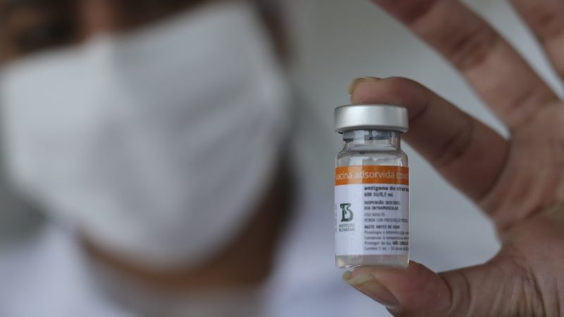 Doria anuncia chegada de 1 milhão de doses prontas da vacina do Butantan na terça-feira