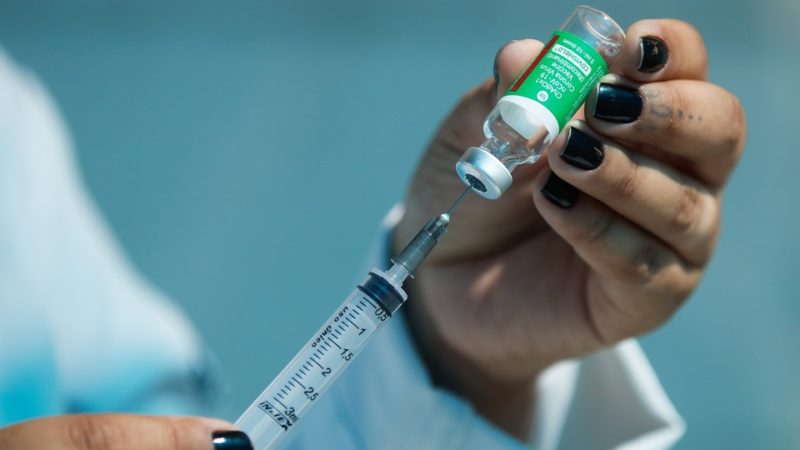 Em Auriflama, pessoas com 32 anos começam ser vacinadas contra a covid-19 nesta segunda