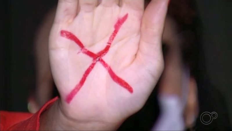 Homem é preso no interior de SP após companheira ferida pedir socorro em hospital com ‘X’ escrito na mão