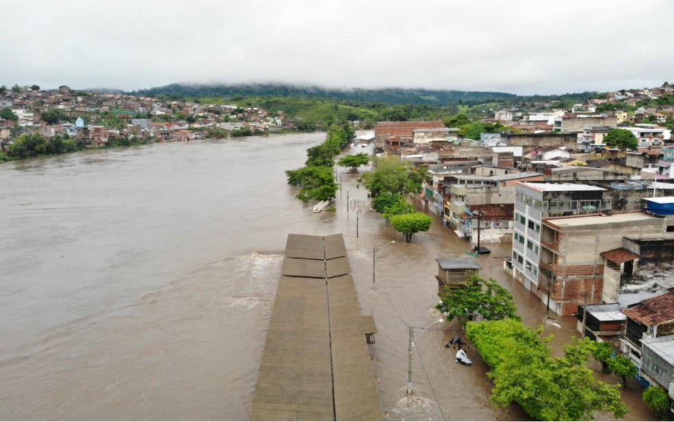 Mais de 430 mil pessoas são afetadas pela chuva na Bahia