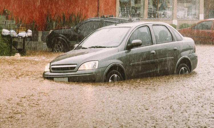 Chuva forte provoca alagamentos e outros transtornos no estado de SP