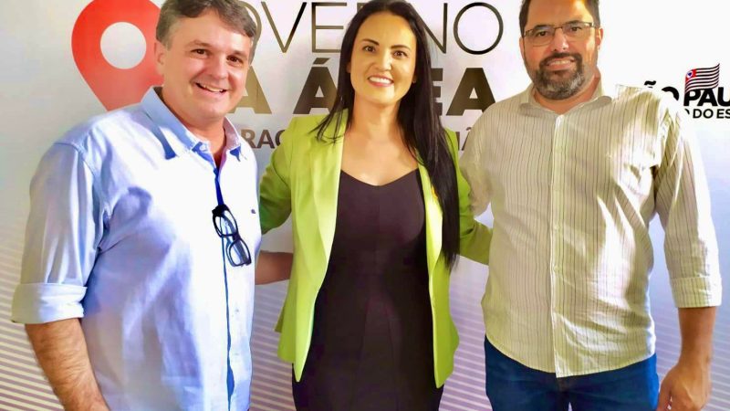 Katia Morita assina convênio para construir lombo-faixas nas proximidades das escolas