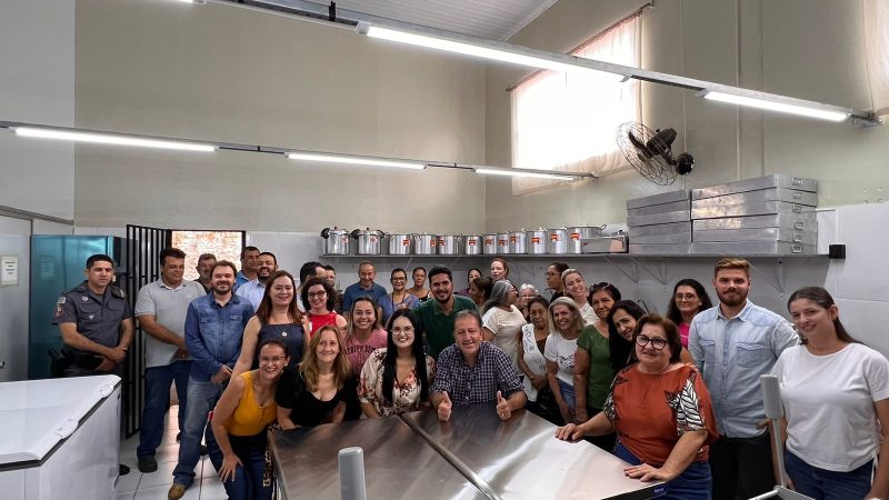 Katia Morita inaugura cozinha equipada para cursos de gastronomia
